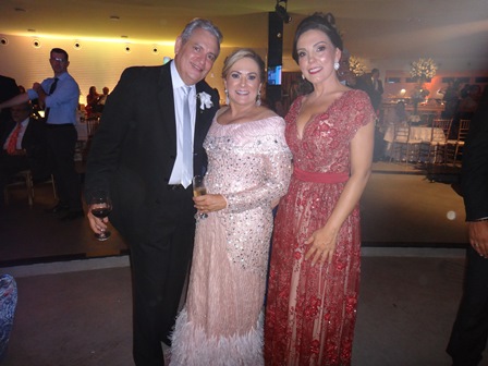 Alexandre e Ana Cristina Moreira com Elisangela Lima